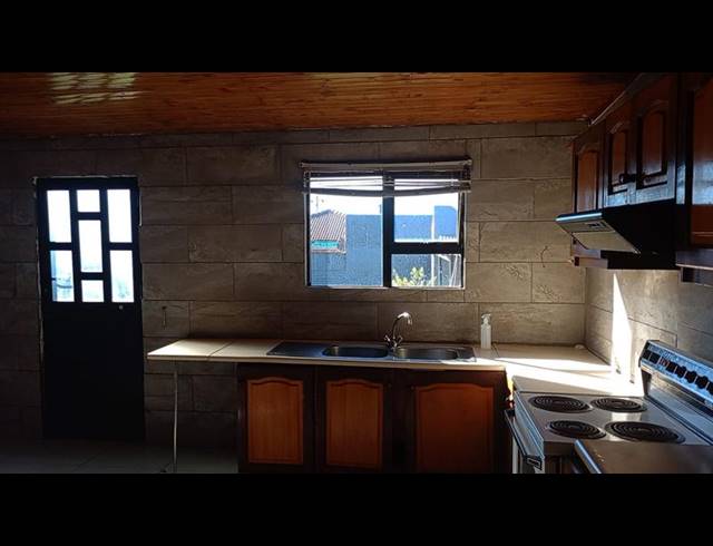 3 BEDROOM PROPERTY TO RENT IN KRUGERSDORP WEST